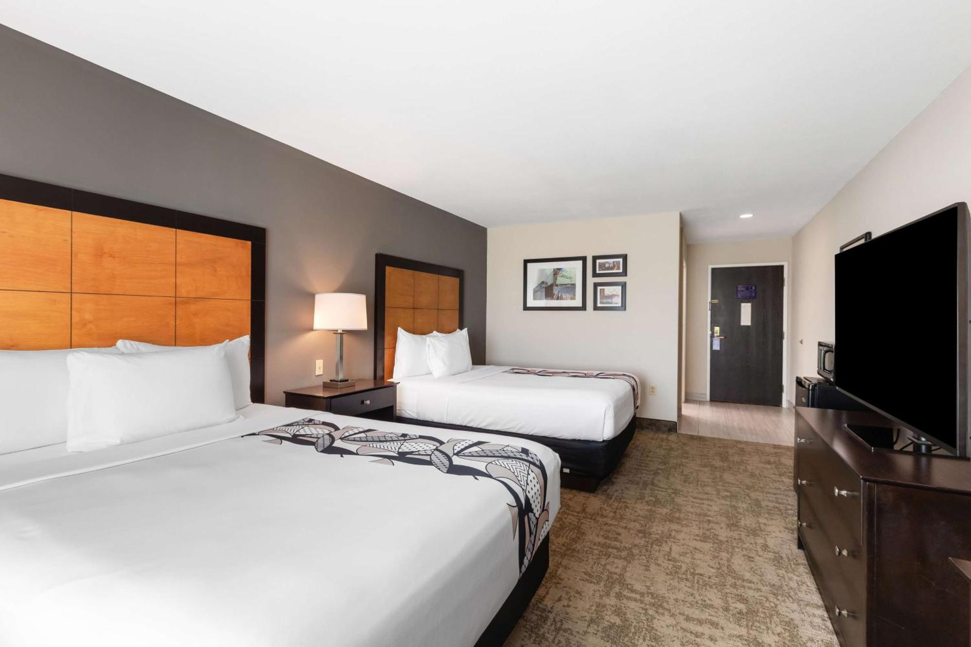 Best Western Inn & Suites - Midway Airport Burbank Exterior photo